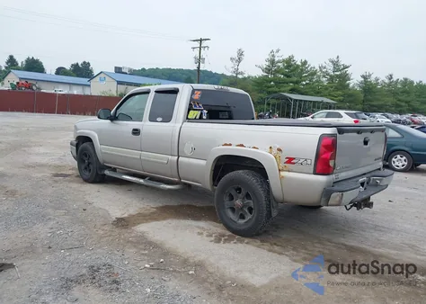 2004 Chevrolet Silverado K1500 из США, поврежденный, VIN 2GCEK19T641307038